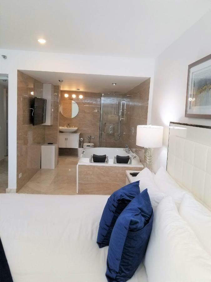 Esj Towers 2 Bd 2Bath Ocean View Apt Top Location Lux San Juan Exteriér fotografie